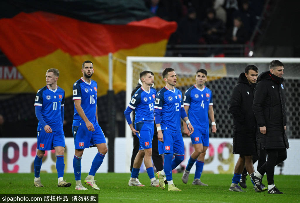 有能！尤尔曼接手药厂德甲7胜1平只输拜仁 联赛第12北伐至第2